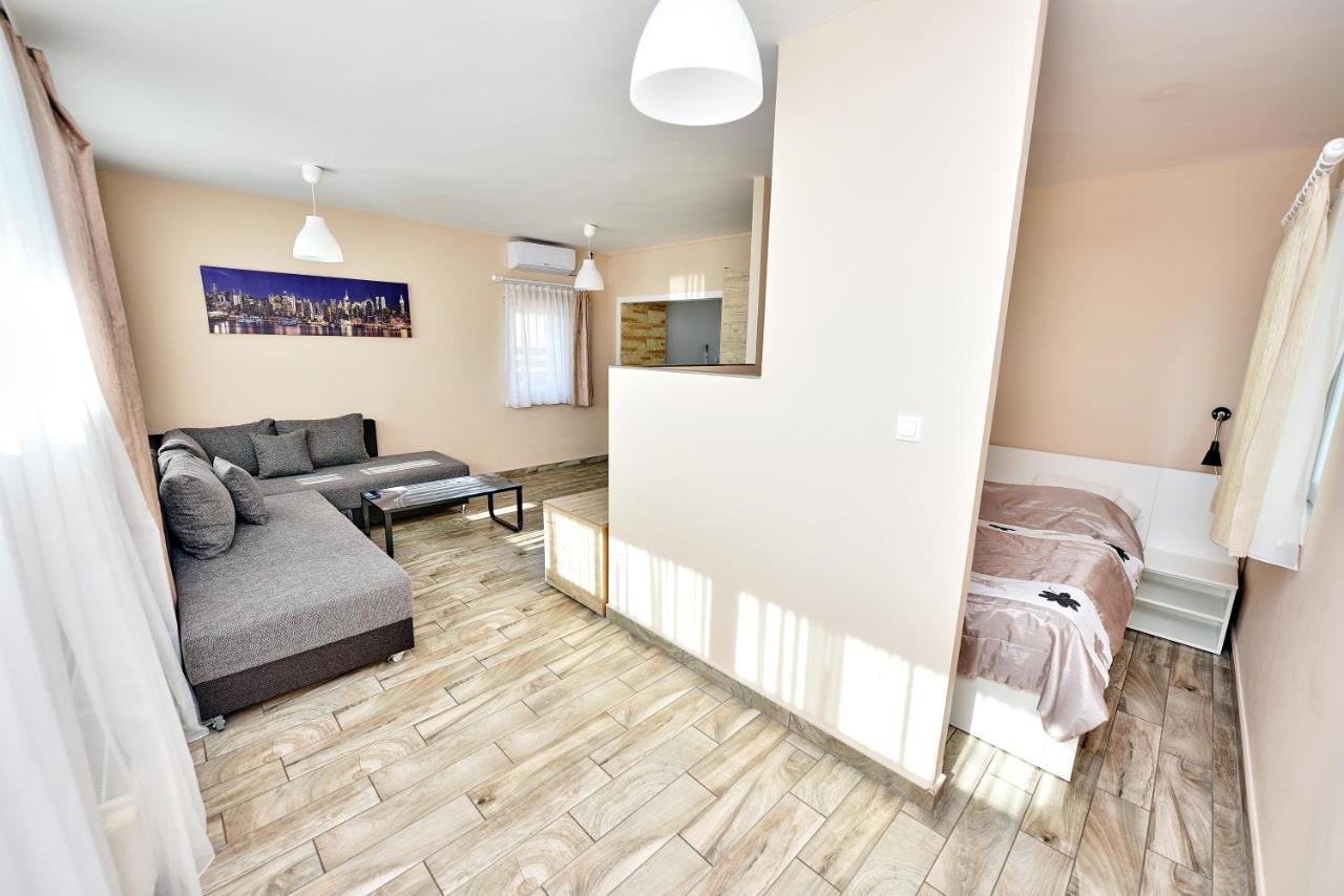 Panorama City Apartman 佩奇 外观 照片